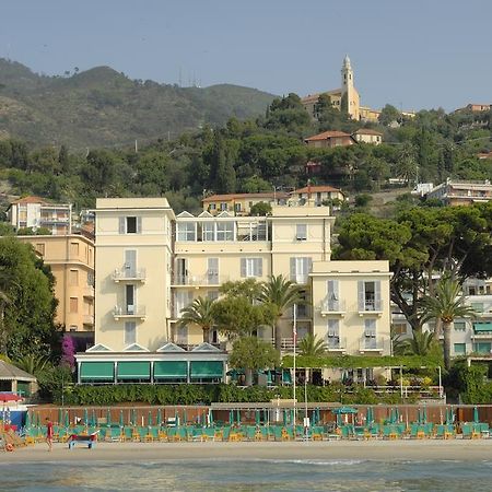 Hotel Beau Sejour Alassio Exterior photo