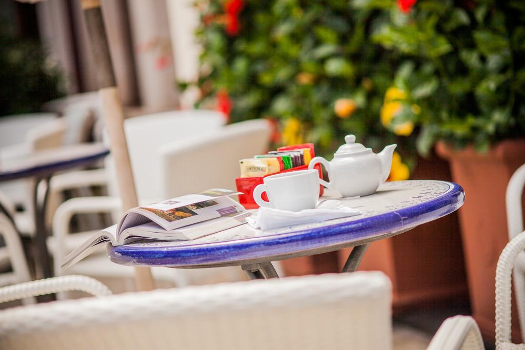 Hotel Beau Sejour Alassio Exterior photo