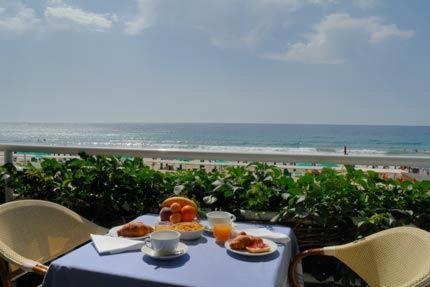 Hotel Beau Sejour Alassio Exterior photo